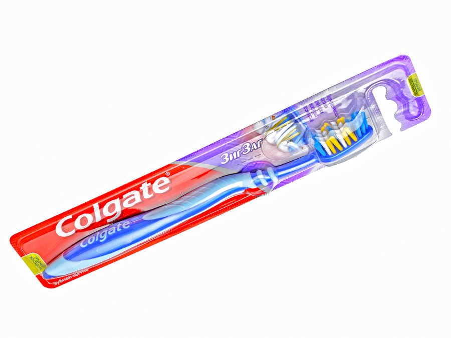 Colgate зубная щетка зигзаг /средняя/n3/промо